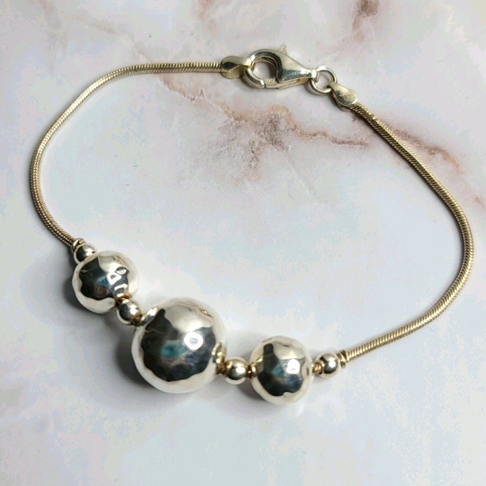 Puffed hammered balls Sterling silver bracelet